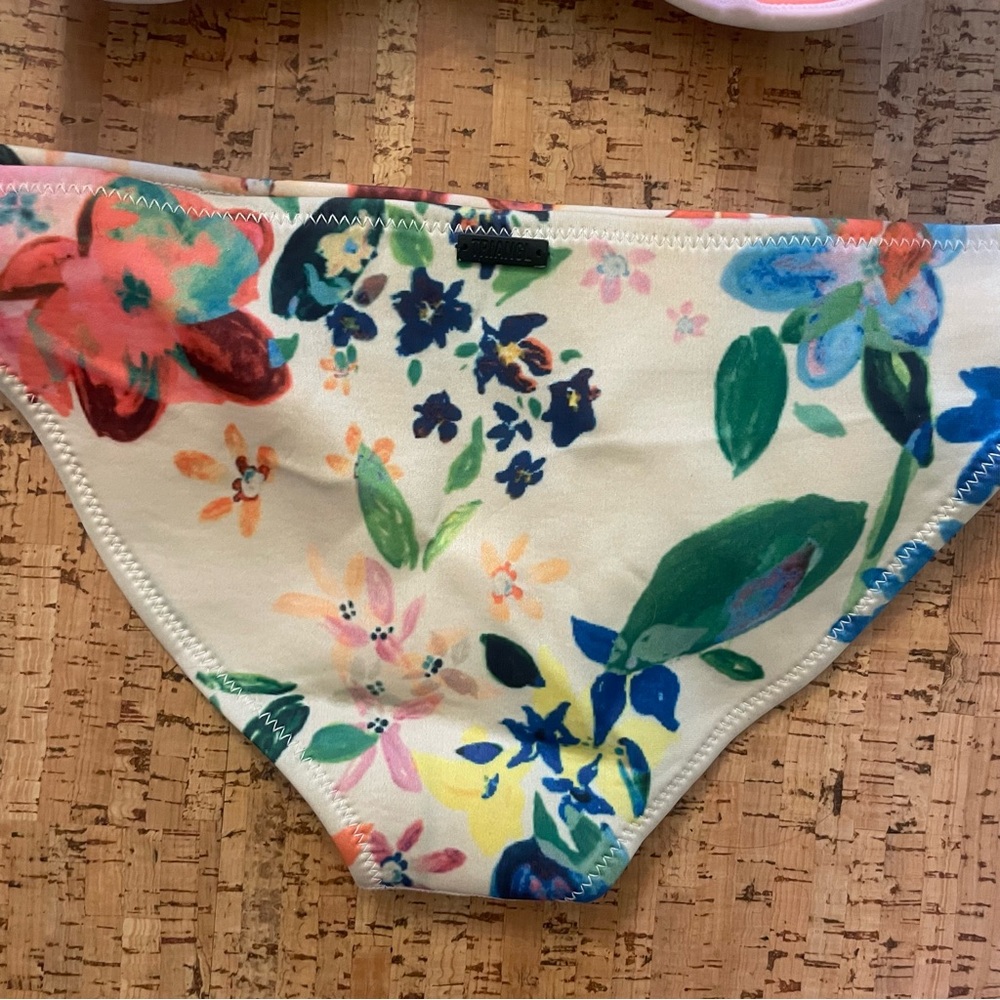 Triangl Floral Strapless Bikini Set - Picture 7 of 12